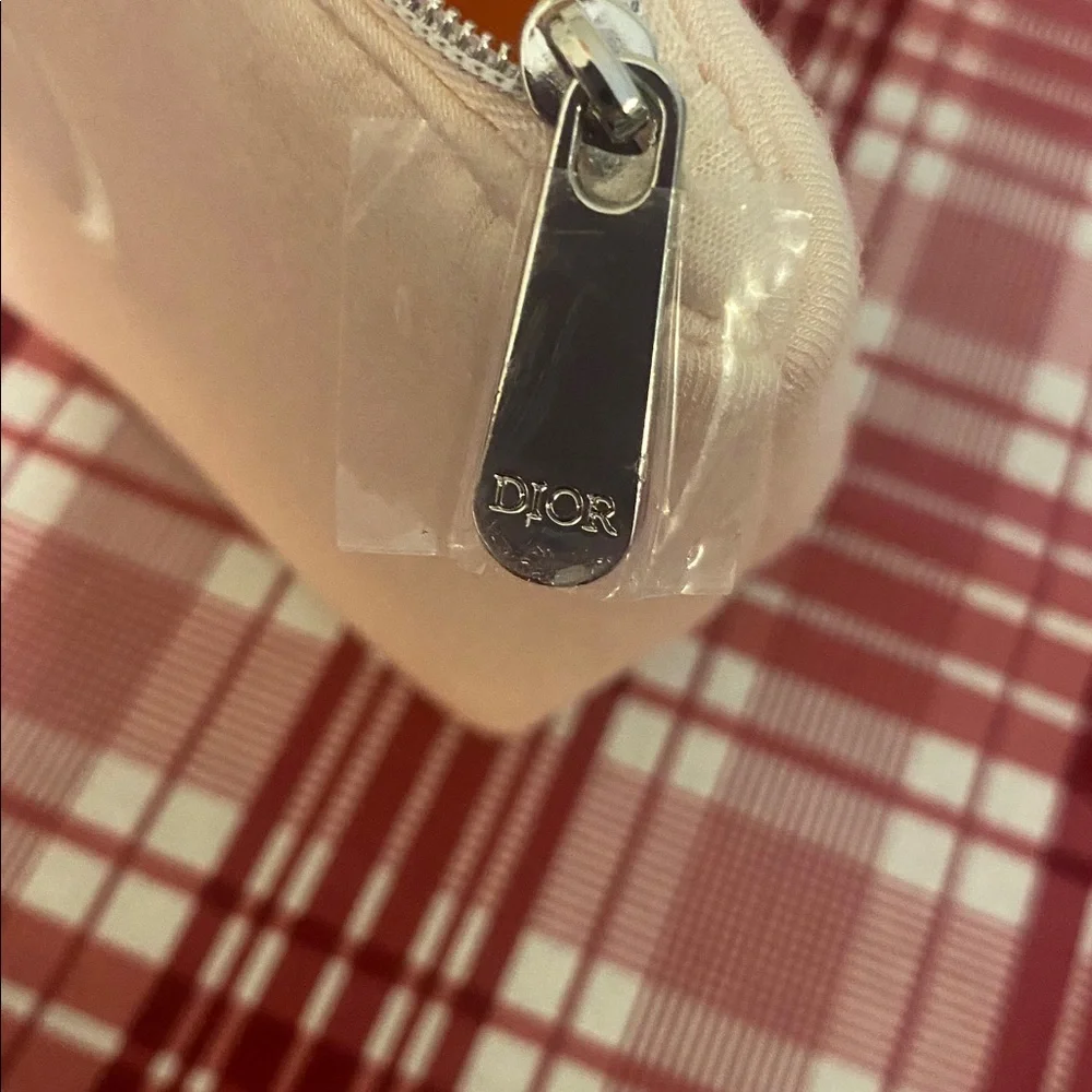 Dior Soft Pink Cosmetic Case - Picture 7 of 12